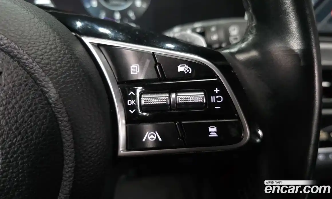 Kia Seltos 2023 1.6 Автомат в Москве № 1128978, фото 18