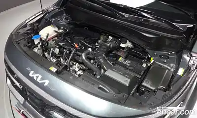 Kia Seltos 2023 1.6 Автомат в Москве № 1128978, миниатюра 6