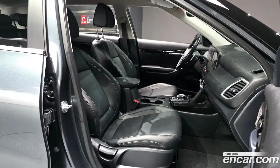 Kia Seltos 2023 1.6 Автомат в Москве № 1128978, фото 10