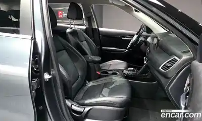 Kia Seltos 2023 1.6 Автомат в Москве № 1128978, миниатюра 10