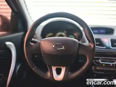 Renault SM3 2010 1.6 гидро в Москве № 1128998, миниатюра 11