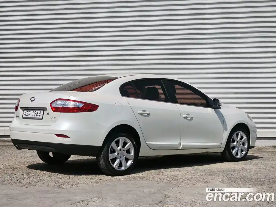 Renault SM3 2010 1.6 гидро в Москве № 1128998, фото 5