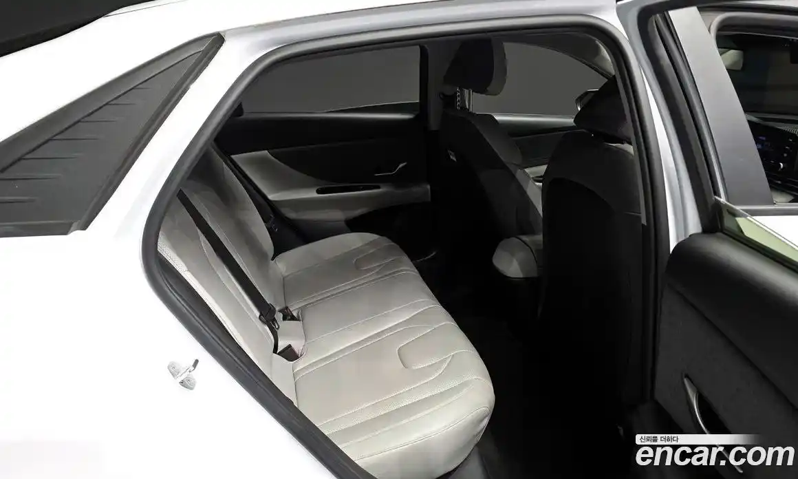 Hyundai Avante 2020 1.6 гидро в Москве № 1129035, фото 12