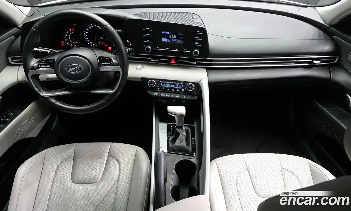 Hyundai Avante 2020 1.6 гидро в Москве № 1129035, фото 7