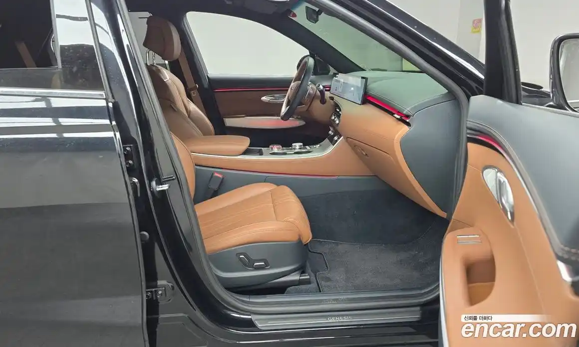 Genesis GV70 2025 2.5 Автомат в Москве № 1129100, фото 11