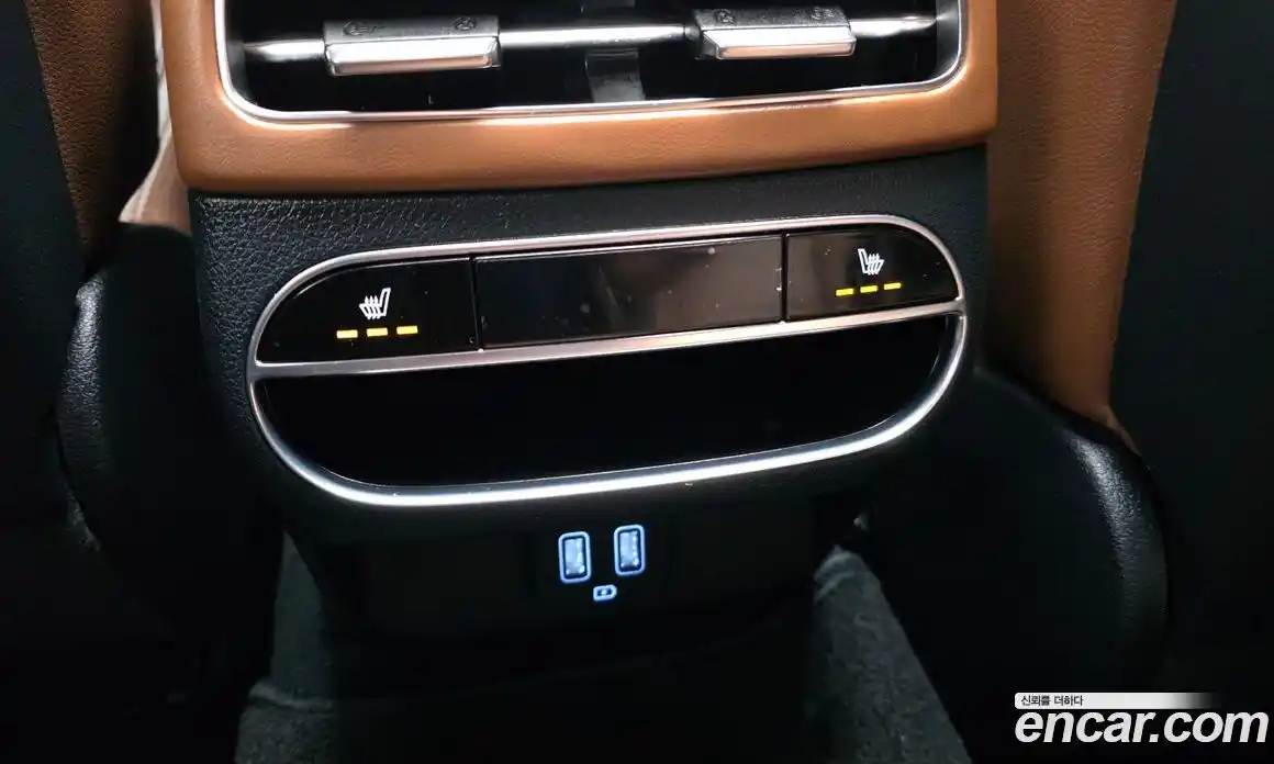 Genesis GV70 2021 2.2 Автомат в Москве № 1129154, фото 19