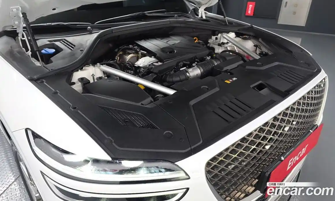 Genesis GV70 2021 2.2 Автомат в Москве № 1129154, фото 6