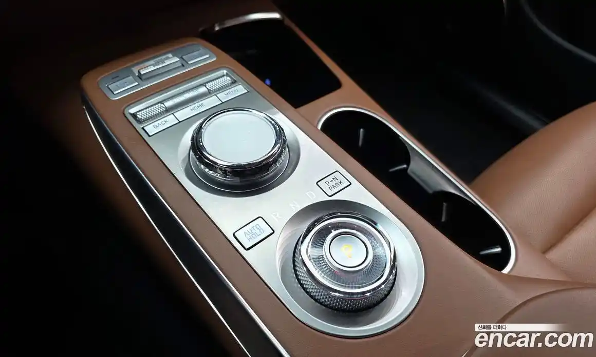 Genesis GV70 2021 2.2 Автомат в Москве № 1129154, фото 9