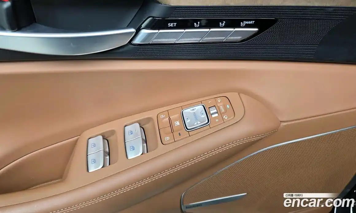 Genesis G90 2021 3.8 Классический в Москве № 1129334, фото 14