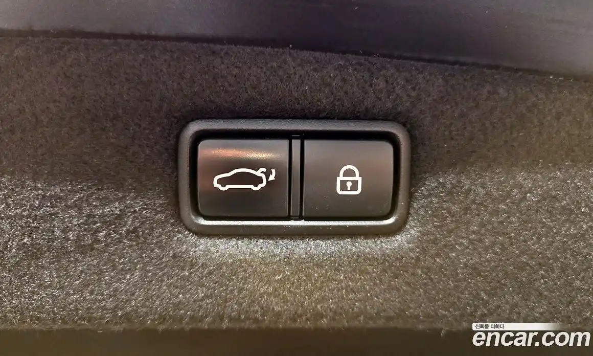 Genesis G90 2021 3.8 Классический в Москве № 1129334, фото 19