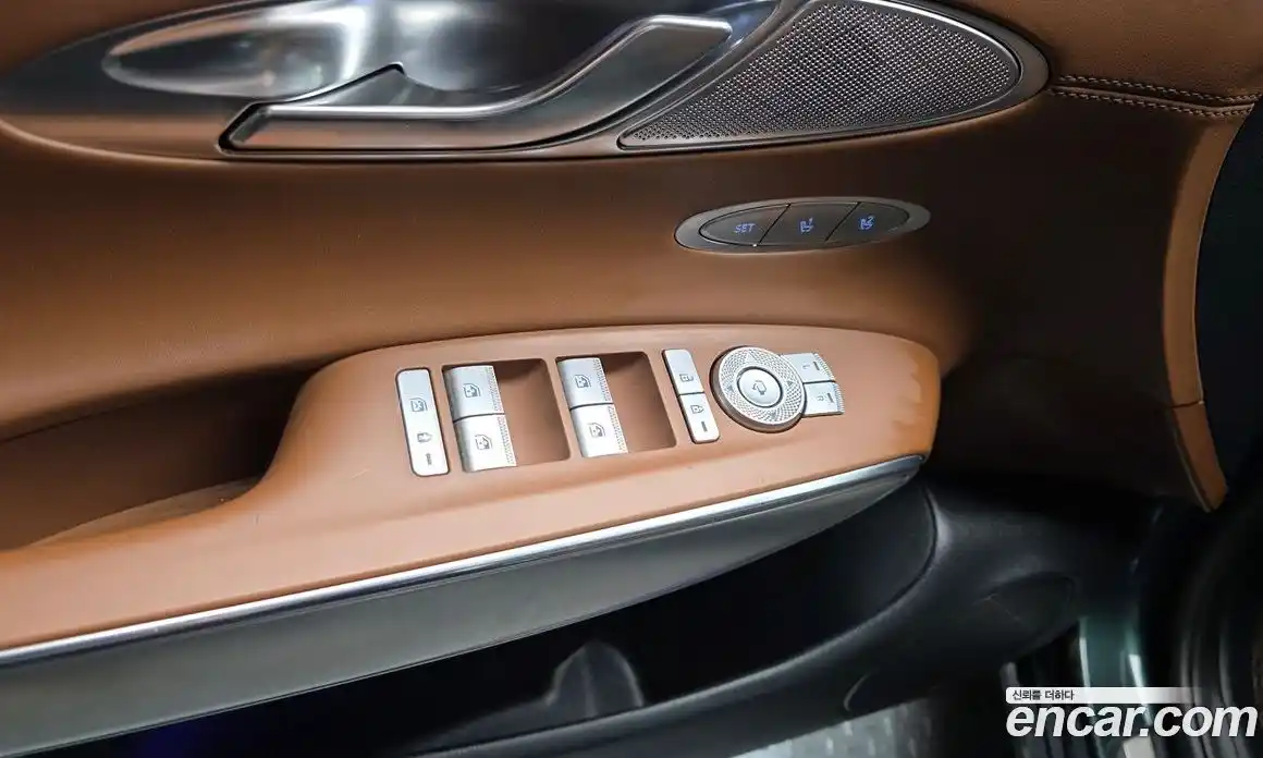 Genesis GV70 2021 2.5 Автомат в Москве № 1129404, фото 14