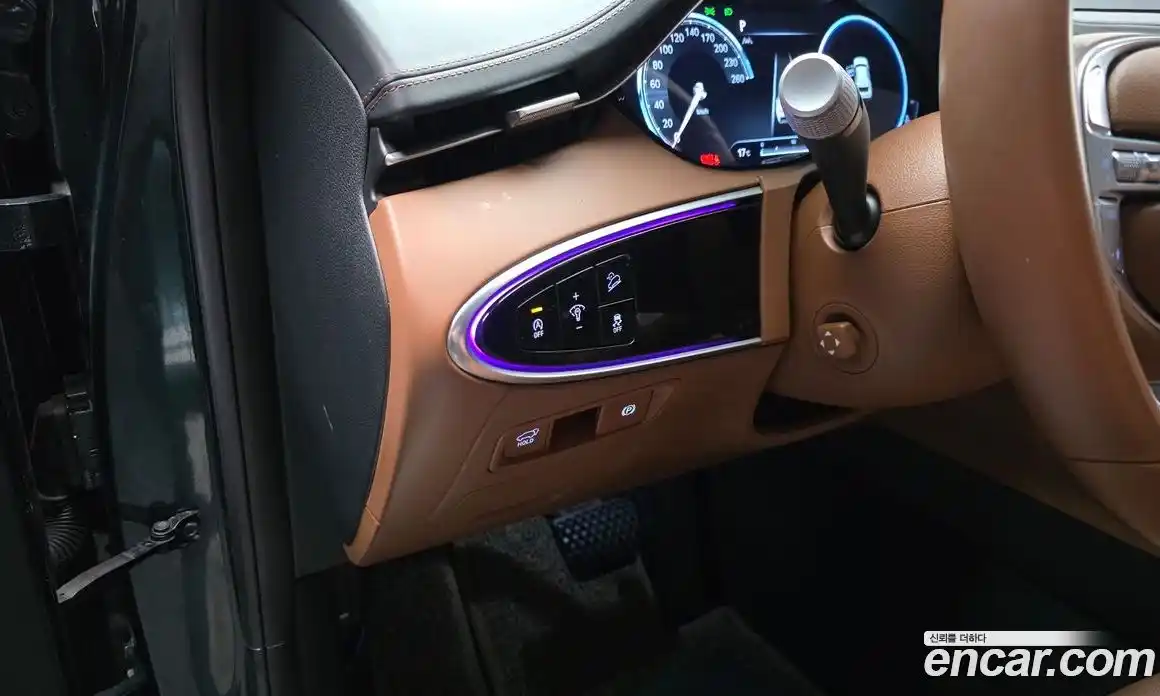 Genesis GV70 2021 2.5 Автомат в Москве № 1129404, фото 15