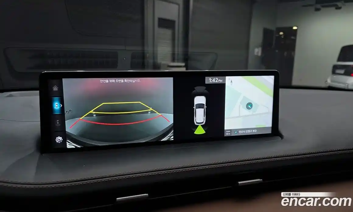 Genesis GV70 2021 2.5 Автомат в Москве № 1129404, фото 17