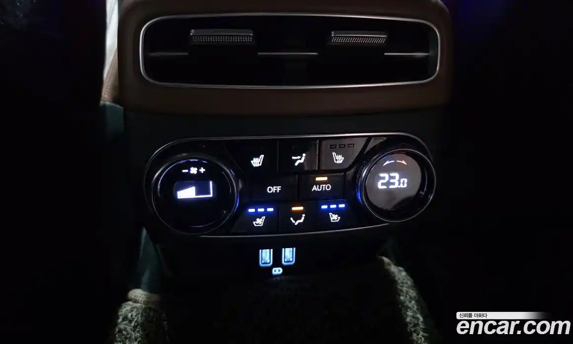 Genesis GV70 2021 2.5 Автомат в Москве № 1129404, фото 19