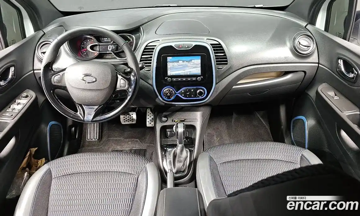 Renault QM3 2017 1.5 гидро в Москве № 1131116, фото 7