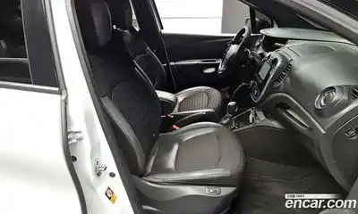 Renault QM3 2017 1.5 гидро в Москве № 1131116, миниатюра 10