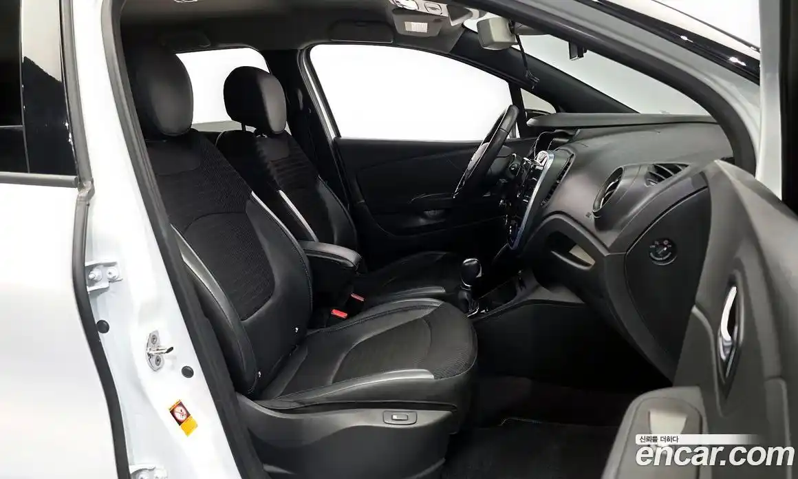 Renault QM3 2017 1.5 гидро в Москве № 1131280, фото 11