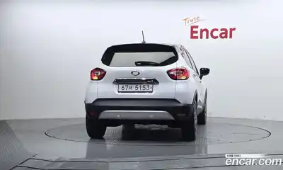 Renault QM3 2017 1.5 гидро в Москве № 1131280, миниатюра 4