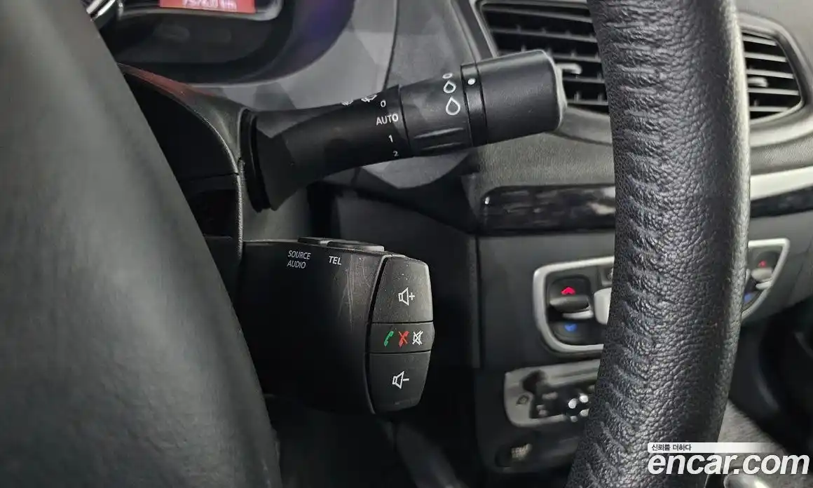 Renault SM3 2015 1.6 гидро в Москве № 1131358, фото 17
