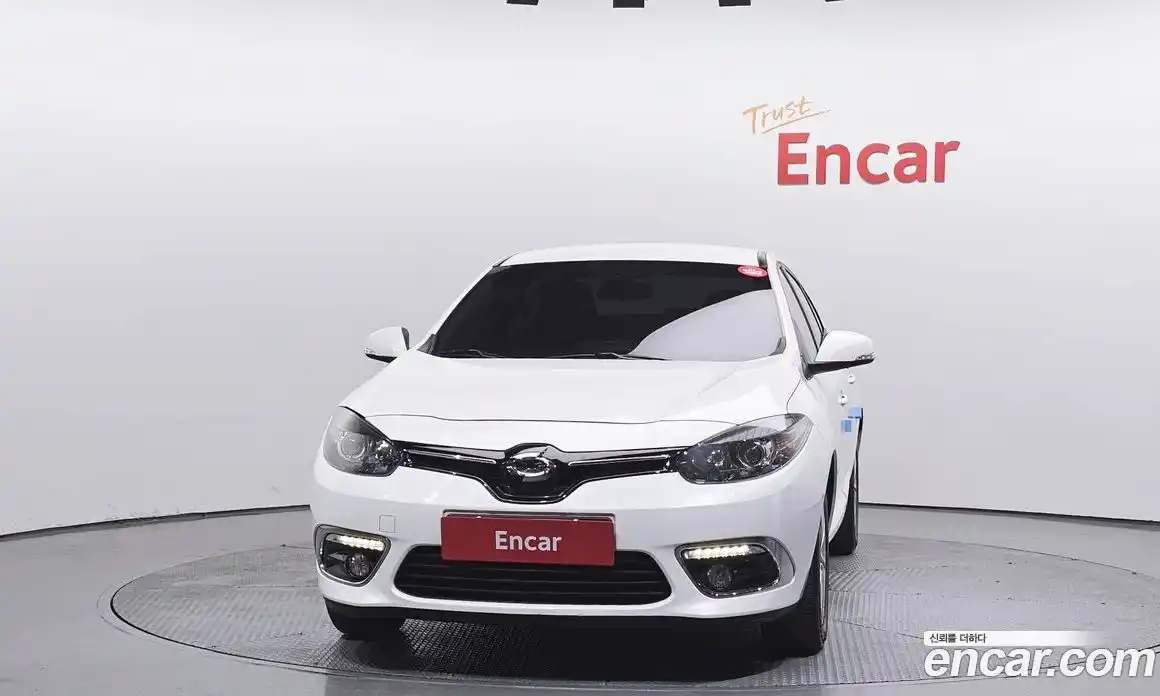 Renault SM3 2015 1.6 гидро в Москве № 1131358, фото 3
