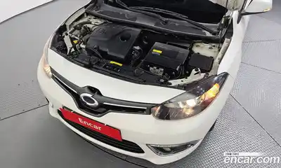 Renault SM3 2015 1.6 гидро в Москве № 1131358, миниатюра 6