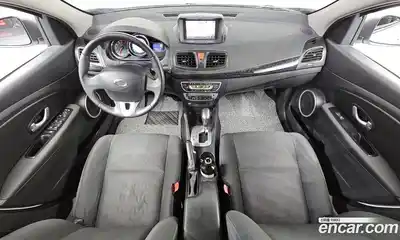 Renault SM3 2015 1.6 гидро в Москве № 1131358, миниатюра 7