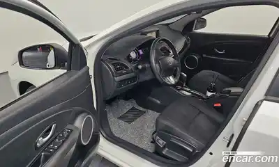 Renault SM3 2015 1.6 гидро в Москве № 1131358, миниатюра 10