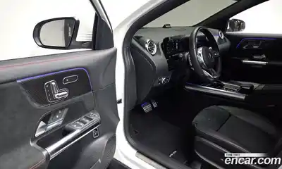 Mercedes-Benz GLA-Class 2022 2.0 гидро в Москве № 1131804, миниатюра 11