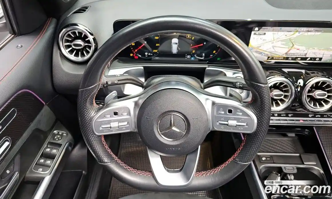 Mercedes-Benz GLB-Class 2021 2.0 гидро в Москве № 1131865, фото 12