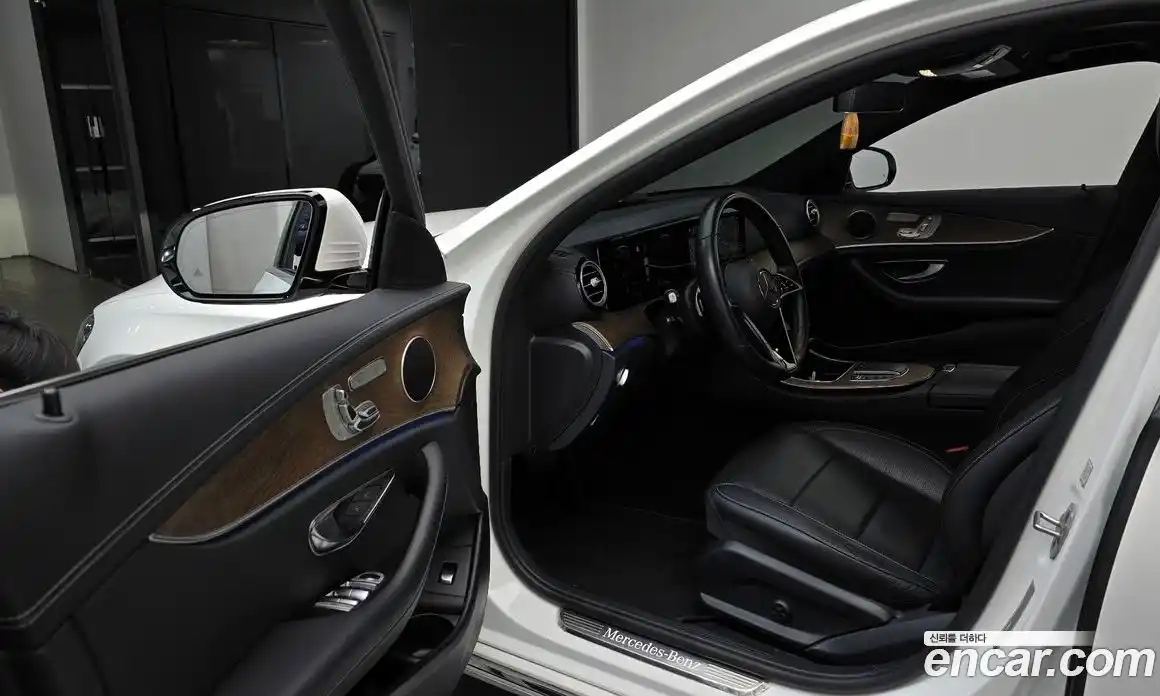 Mercedes-Benz E-Class 2021 2.0 гидро в Москве № 1132019, фото 11