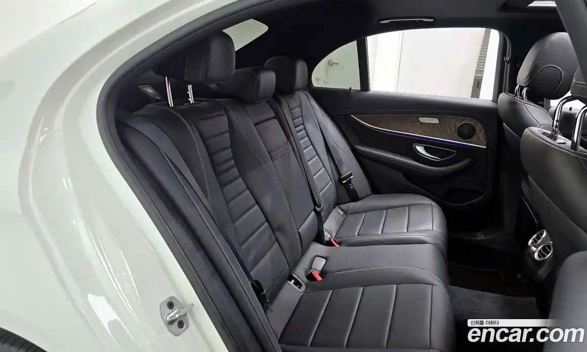 Mercedes-Benz E-Class 2021 2.0 гидро в Москве № 1132019, фото 12