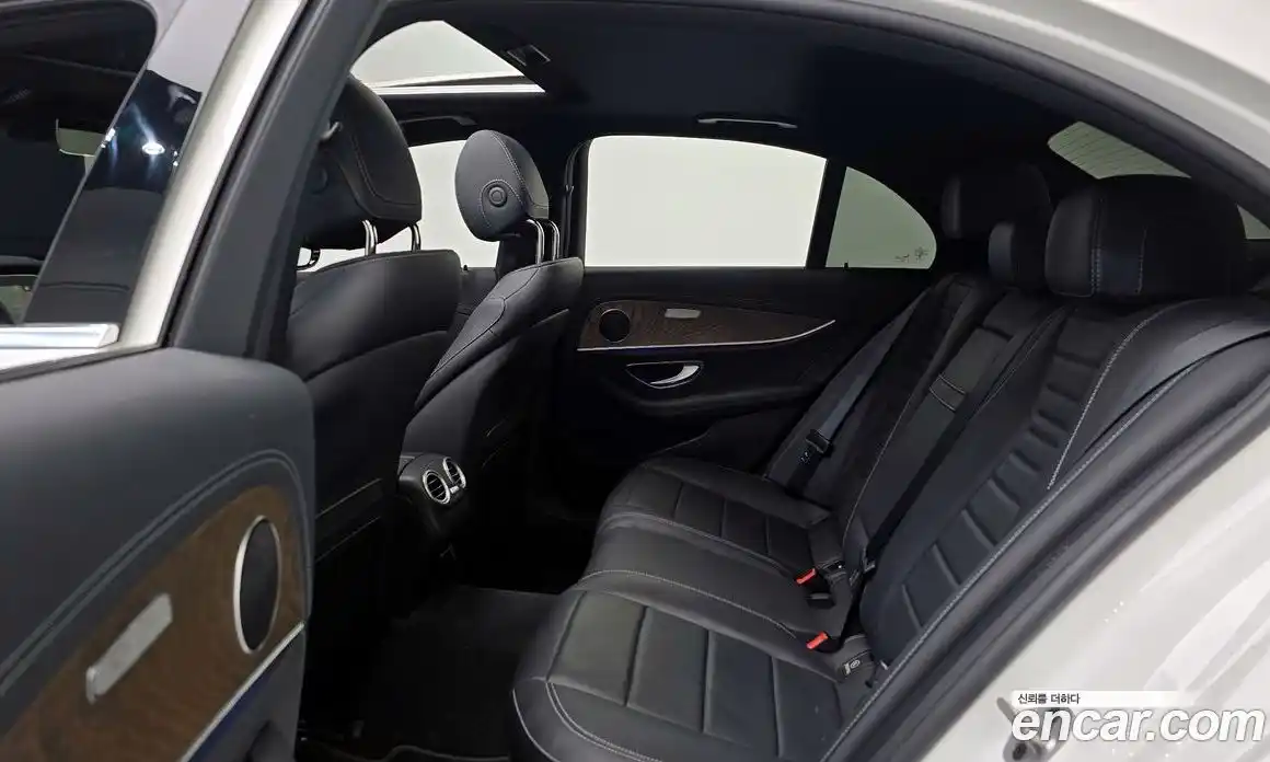 Mercedes-Benz E-Class 2021 2.0 гидро в Москве № 1132019, фото 13