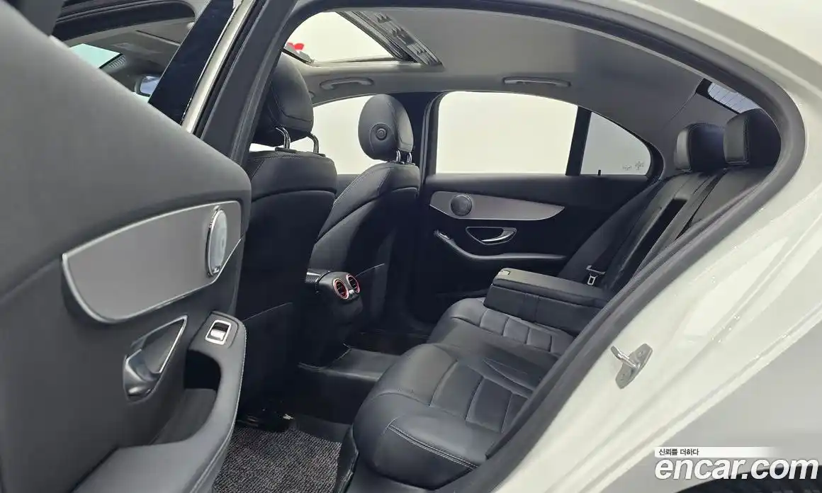 Mercedes-Benz C-Class 2018 2.0 гидро в Москве № 1132028, фото 11