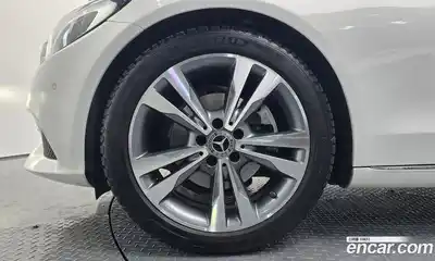 Mercedes-Benz C-Class 2018 2.0 гидро в Москве № 1132028, миниатюра 4