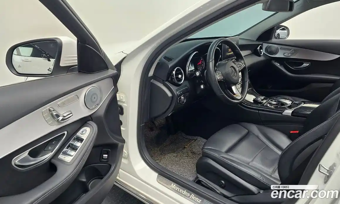 Mercedes-Benz C-Class 2018 2.0 гидро в Москве № 1132028, фото 10