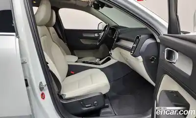 Volvo XC40 2025 2.0 гидро в Москве № 1132554, миниатюра 11