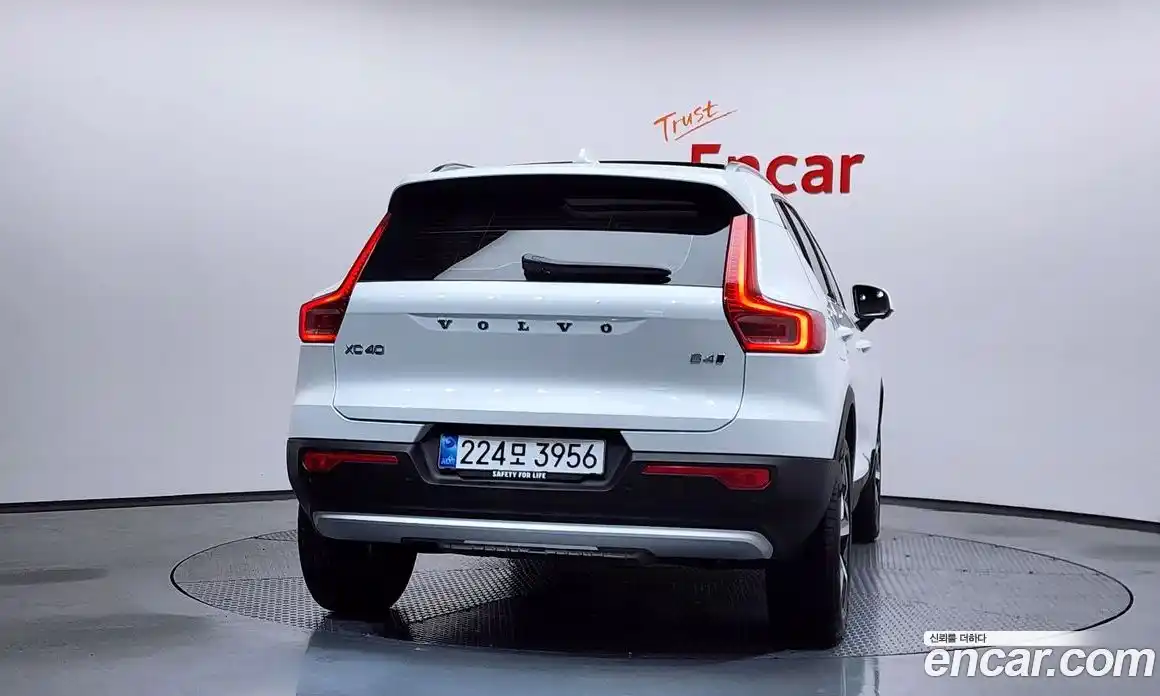 Volvo XC40 2025 2.0 гидро в Москве № 1132554, фото 4