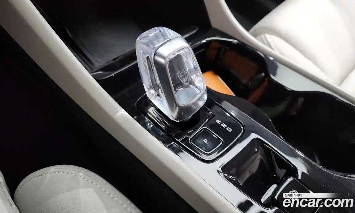 Volvo XC40 2025 2.0 гидро в Москве № 1132554, фото 9