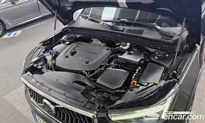 Volvo XC40 2023 2.0 гидро в Москве № 1132590, миниатюра 6
