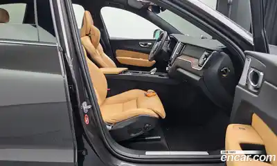 Volvo XC60 2023 2.0 гидро в Москве № 1132597, миниатюра 9