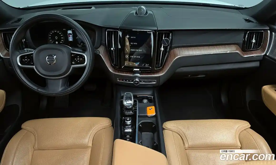 Volvo XC60 2020 2.0 гидро в Москве № 1132769, фото 7