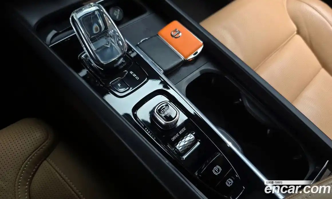 Volvo XC60 2020 2.0 гидро в Москве № 1132769, фото 9