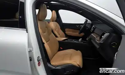Volvo XC60 2020 2.0 гидро в Москве № 1132769, миниатюра 10
