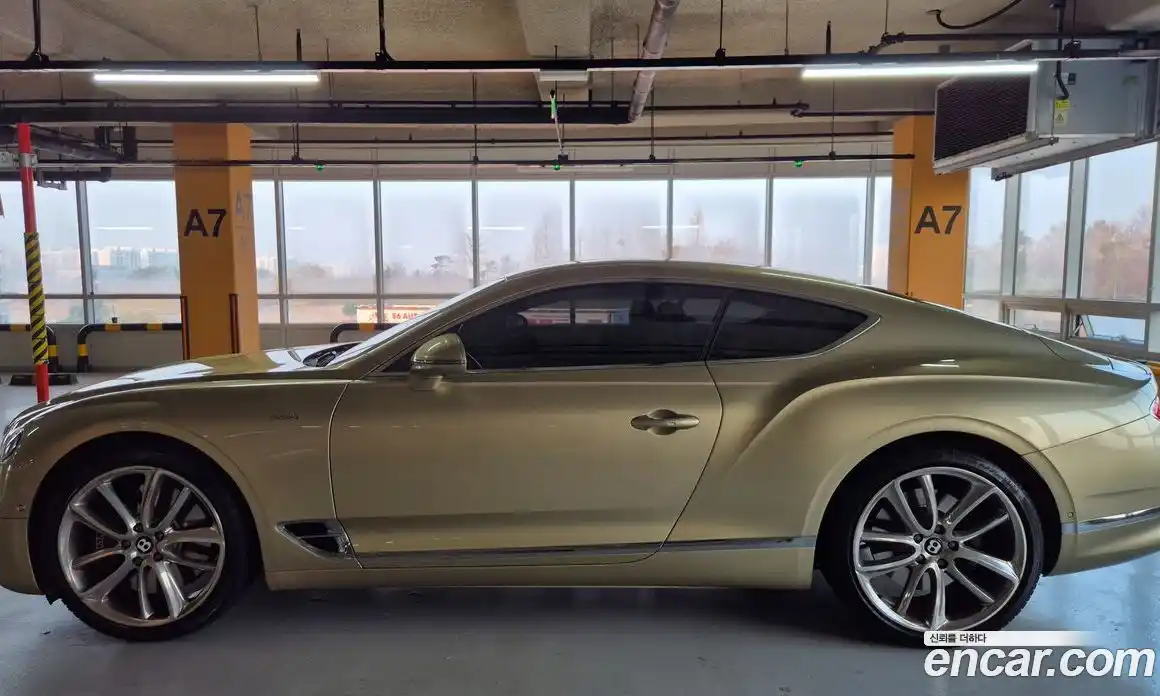 Bentley Continental 2023 4.0 гидро в Москве № 1134325, фото 3