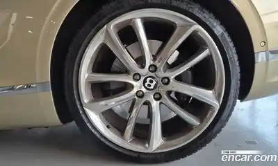 Bentley Continental 2023 4.0 гидро в Москве № 1134325, миниатюра 9