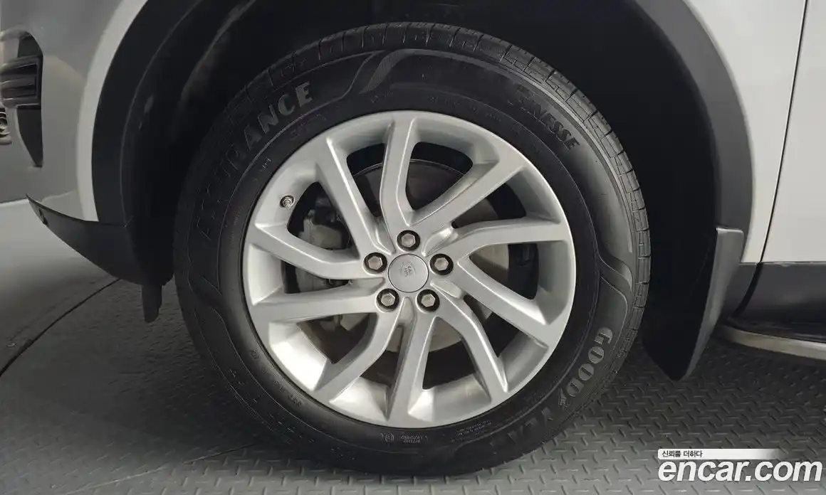 Land Rover Discovery Sport 2018 2.0 гидро в Москве № 1136460, фото 5