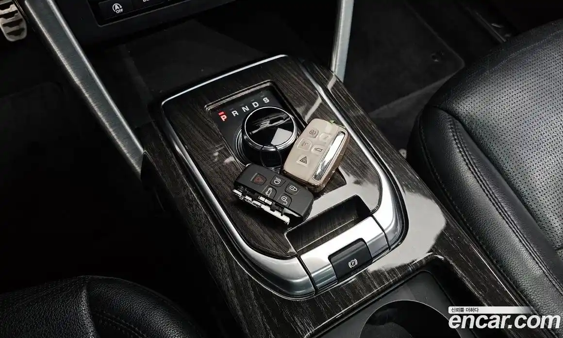 Land Rover Discovery Sport 2018 2.0 гидро в Москве № 1136460, фото 9
