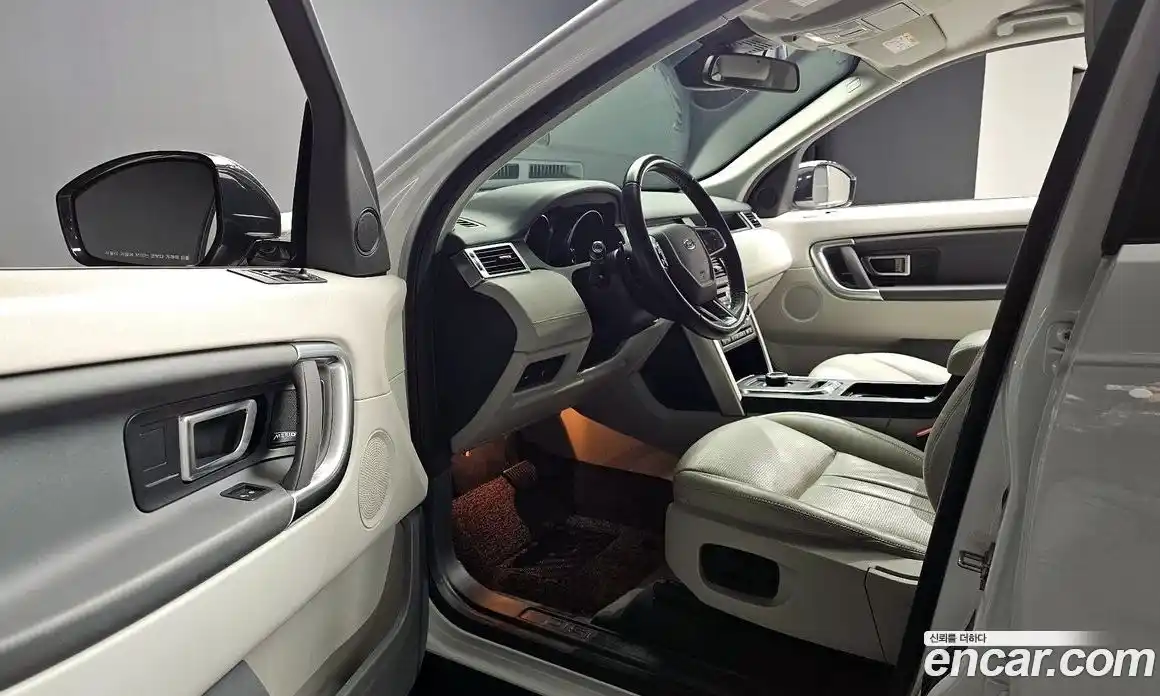 Land Rover Discovery Sport 2019 2.0 гидро в Москве № 1136932, фото 12
