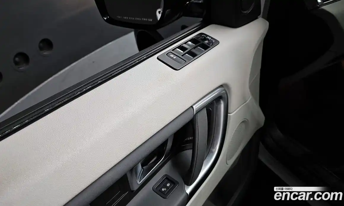 Land Rover Discovery Sport 2019 2.0 гидро в Москве № 1136932, фото 13