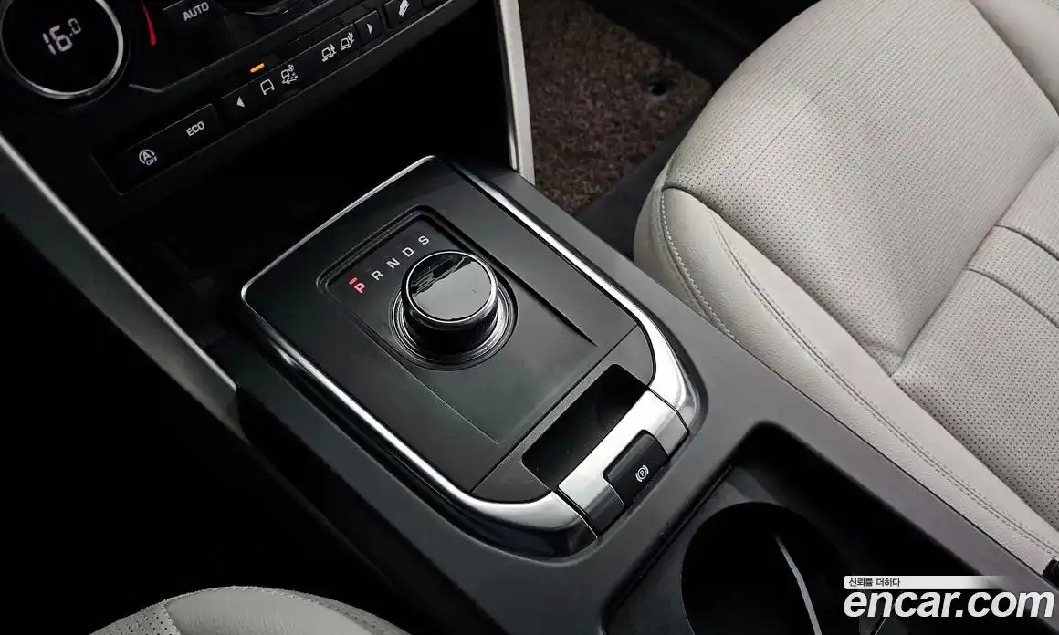 Land Rover Discovery Sport 2019 2.0 гидро в Москве № 1136932, фото 9